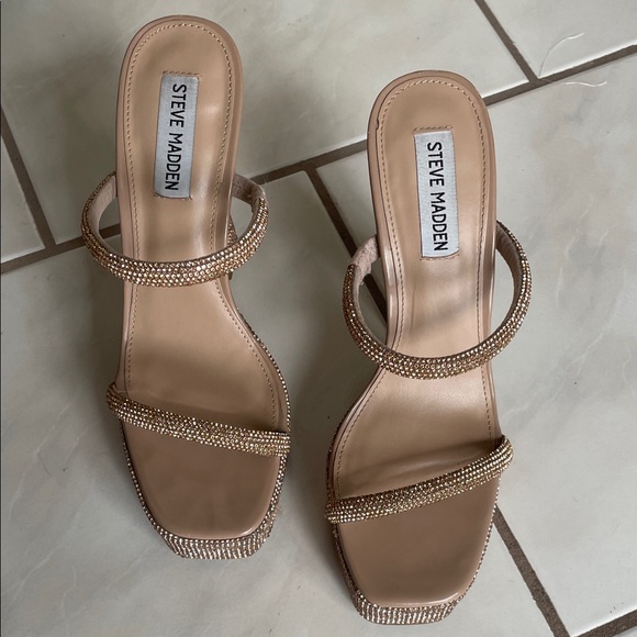 Steve Madden Zayne-R Embellished Platform Heels 7.5 Flawed - Picture 9 of 9